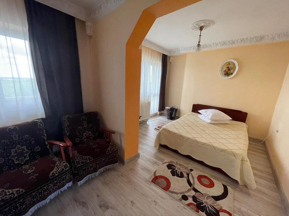 Motel Orion Obrejita Buitenkant foto