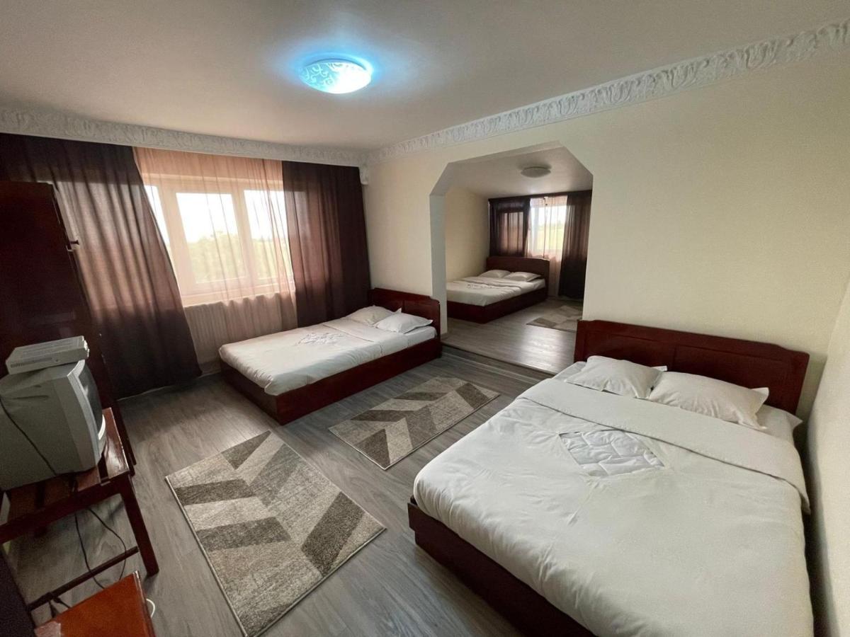 Motel Orion Obrejita Buitenkant foto