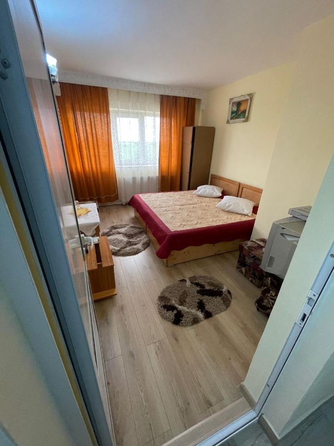 Motel Orion Obrejita Buitenkant foto