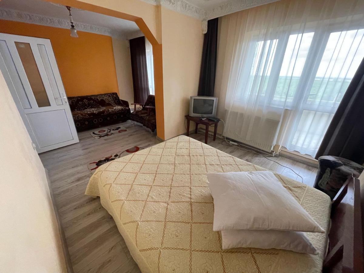 Motel Orion Obrejita Buitenkant foto