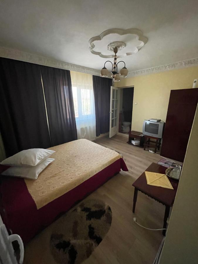 Motel Orion Obrejita Buitenkant foto