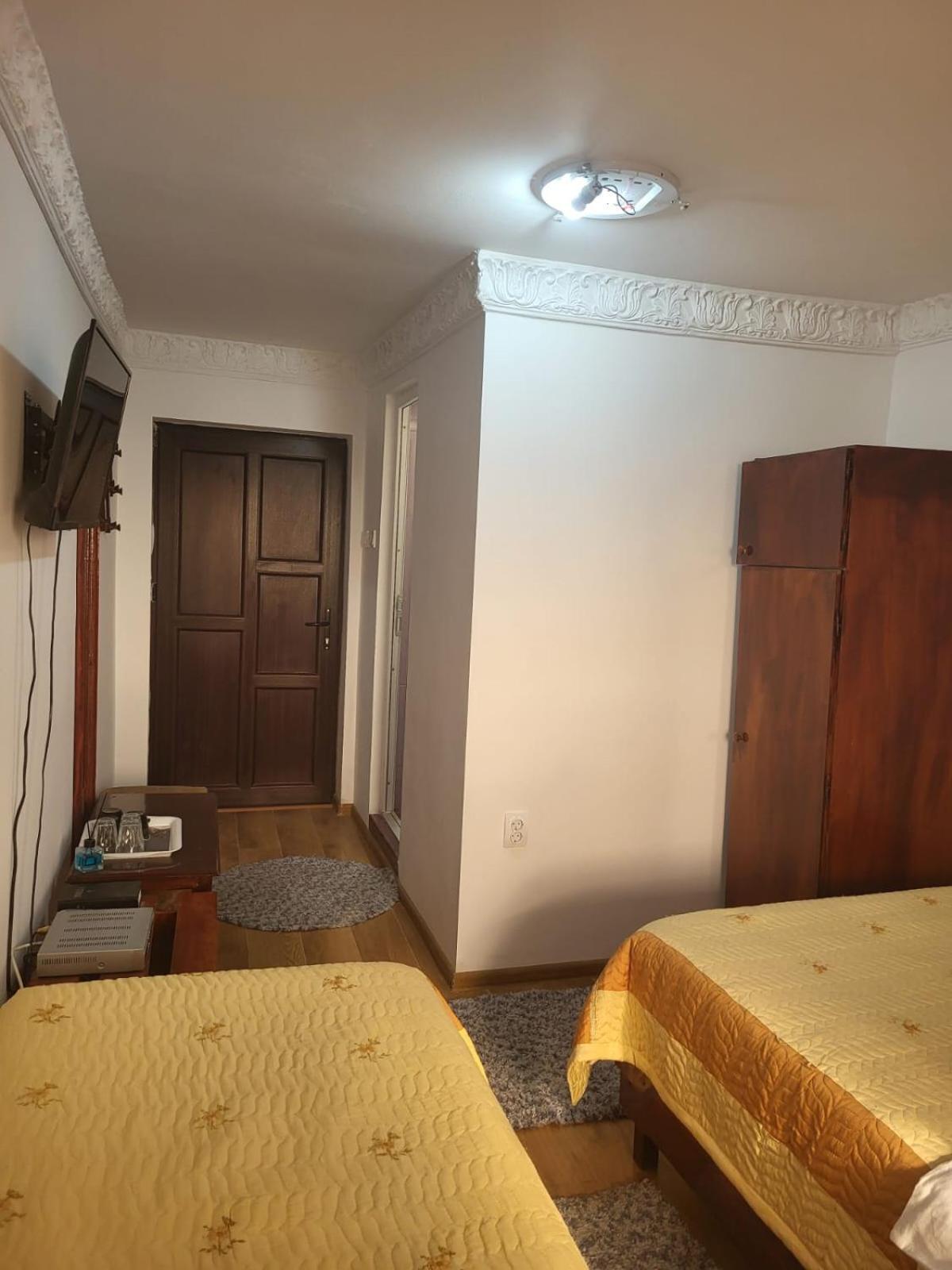 Motel Orion Obrejita Buitenkant foto