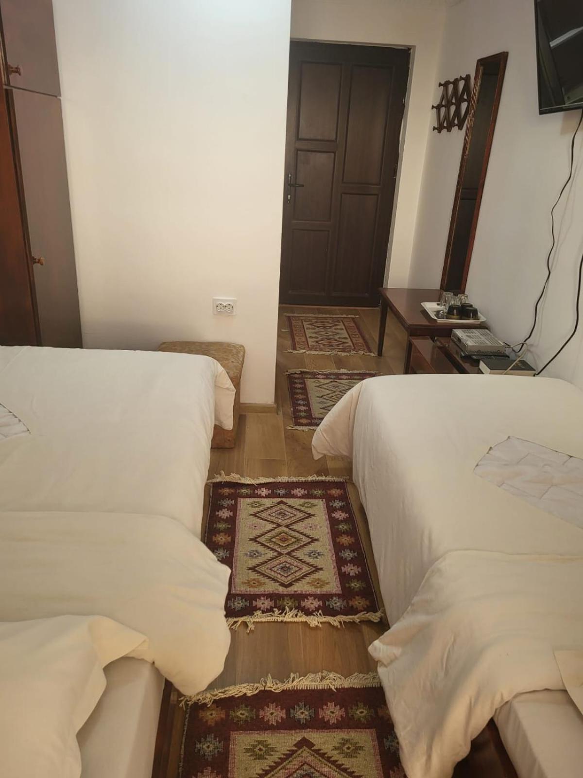 Motel Orion Obrejita Buitenkant foto